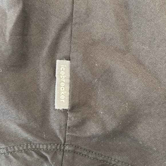 Women's Icebreaker Merino Blend 125 Cool Lite Skort in Black, Size M - Picture 4 of 9